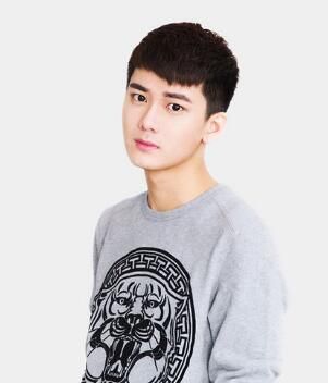 熊梓淇经纪人18928798927