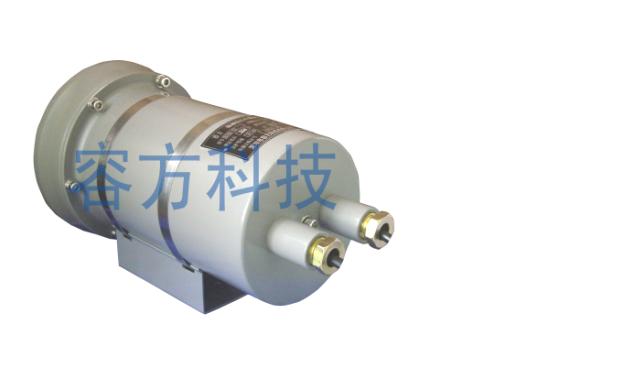防爆红外摄像机做为我们公司也是市场的品牌防爆产物,我们的售后服务承诺: 第一、我公司经过网络和电话为客户提无偿的技术咨询效劳,并提供24小时的服务电话,客户在使用产品的过程中如有任何疑问,均可经过以上方式取得技巧支持。 第二、我公司所售防爆监控设备产品,如因产品质量问题而影响使用,我公司答应给予1个内月无偿改换,1年内无偿保修,终身维护的的效劳。在保质期内,设备维修及由此发生的公路运输费用均由我司承担。 防爆红外摄像机,我们就是你首选的公司,也是首选的品牌,我们将竭诚24小时为你效效劳,真诚邀请贵单位到我