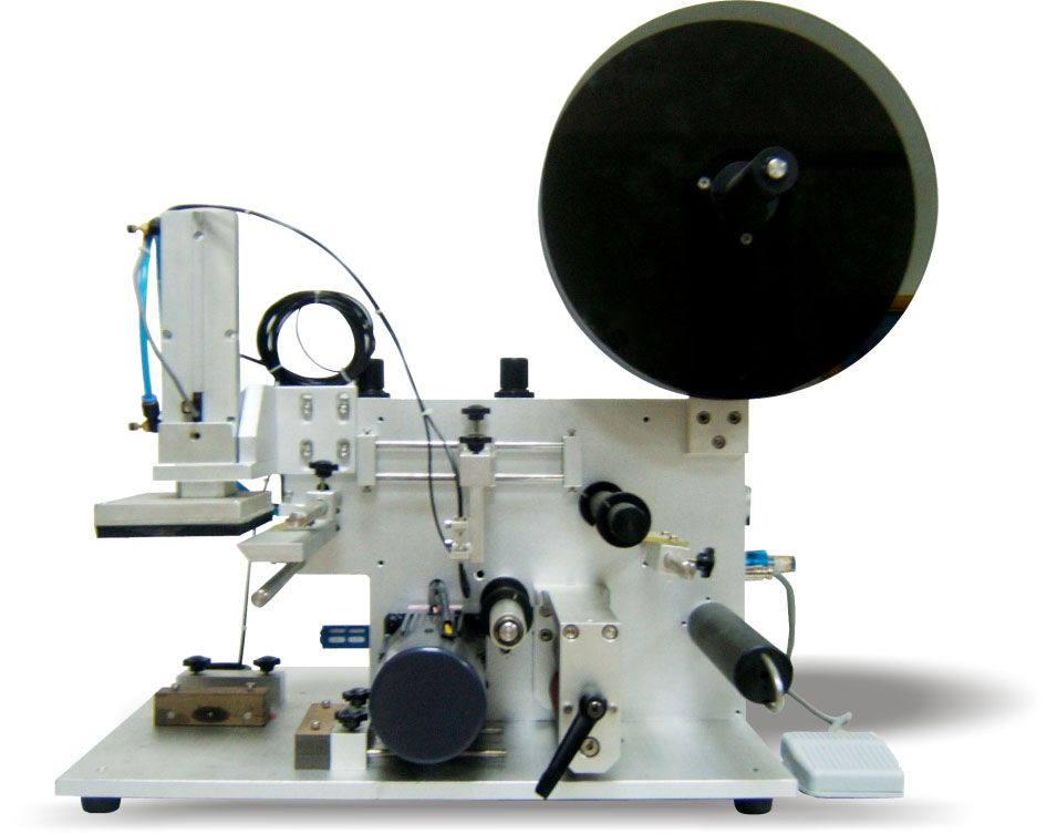 胜浩机械半自动平面贴标机 价格:15000元