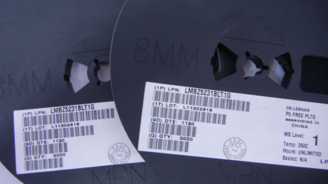 科点电子供应原装TZMC9V1-GS08,LMBTA13,UMB6NTR,2N7002LTI,DN8798MS-TXR,2SA1162,DTA144EKA,SS14B,PDTC143TE,2SA1832F,KDS114EUD,现货库存,保证原装. 深圳科点电子科技有限公司,是一家专业化电子元器件供应商,授四川乐山无线电LRC委托为华南地区的一级代理商和产品指定供应商,同时分销ON(安森美)、NXP(恩智浦)、CJ(长电)、ROHM(罗姆)、ST(先科)、TOSHIBA(东芝)、NEC(日电)、FAIRCH